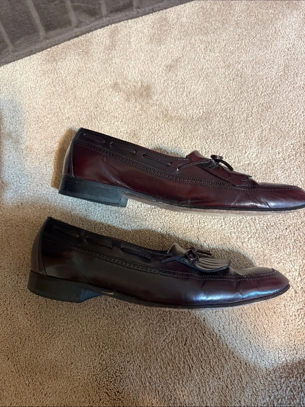 Dexter Men's Burgundy Tassel Kiltie Loafers
